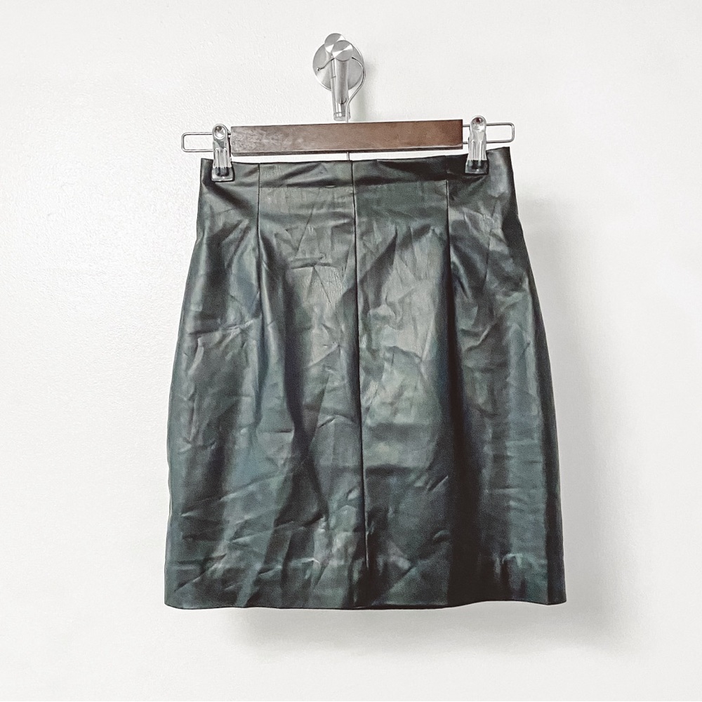 H&M Faux Vegan Leather Winter Spring Casual‎ Chic Mini Skirt Black 2